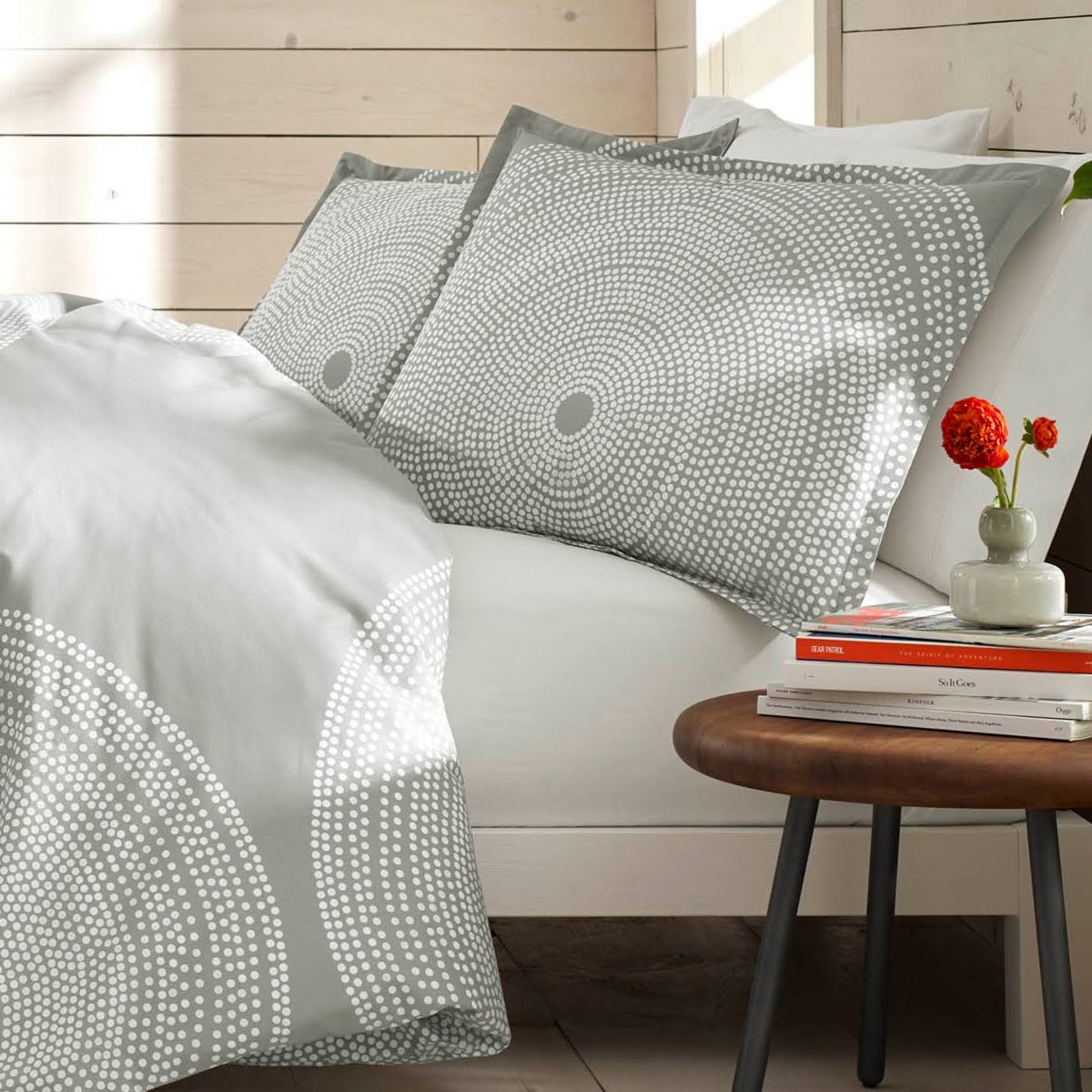 Marimekko 221439 Fokus Duvet Cover Set, Twin, Navy - Image 8